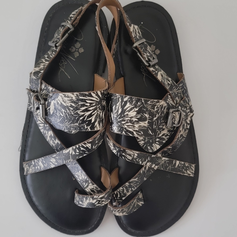 Patricia Nash Black and White Strappy Sandals